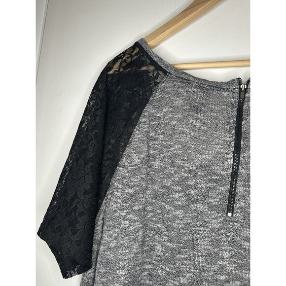 Torrid Size 3 Black Lace Short Sleeves Tunic Gray Marbled -EUC 22/24 - Picture 6 of 10